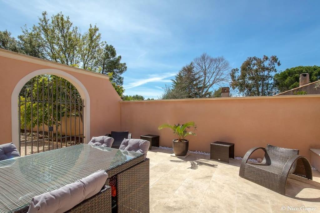 Roquebrune-Sur-Argens, Villa 2 Pieces, 4 Personnes Buitenkant foto